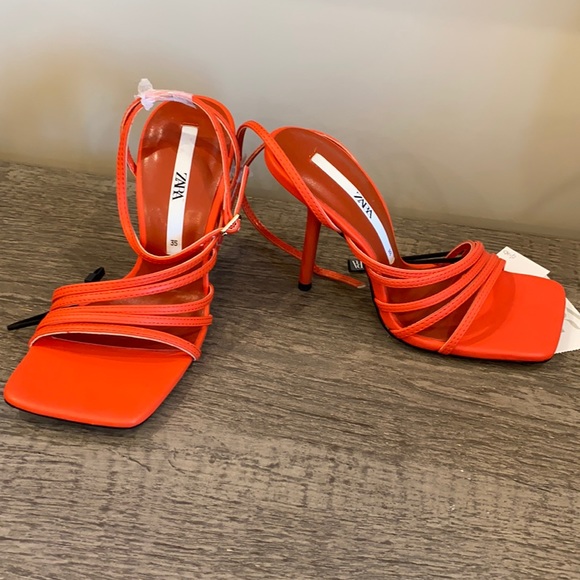 Zara heel / sandal